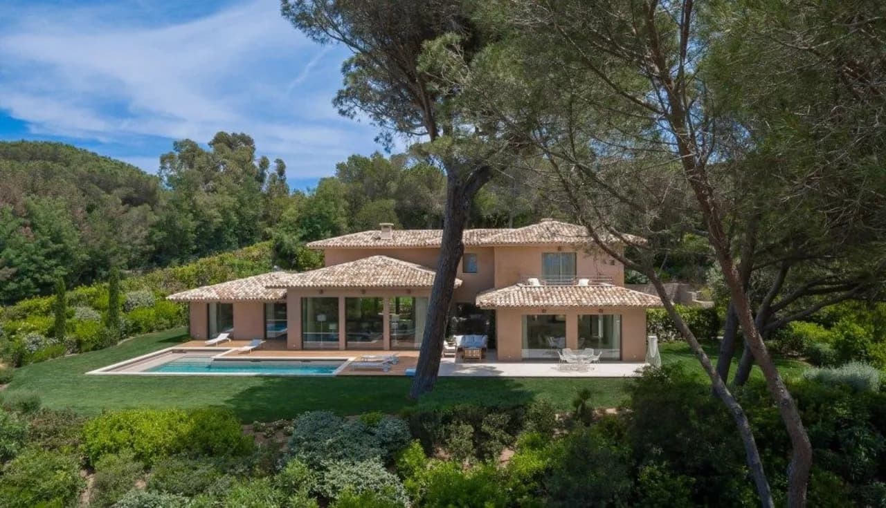 A Fantastic Villa by a Beautiful Grove photo 3