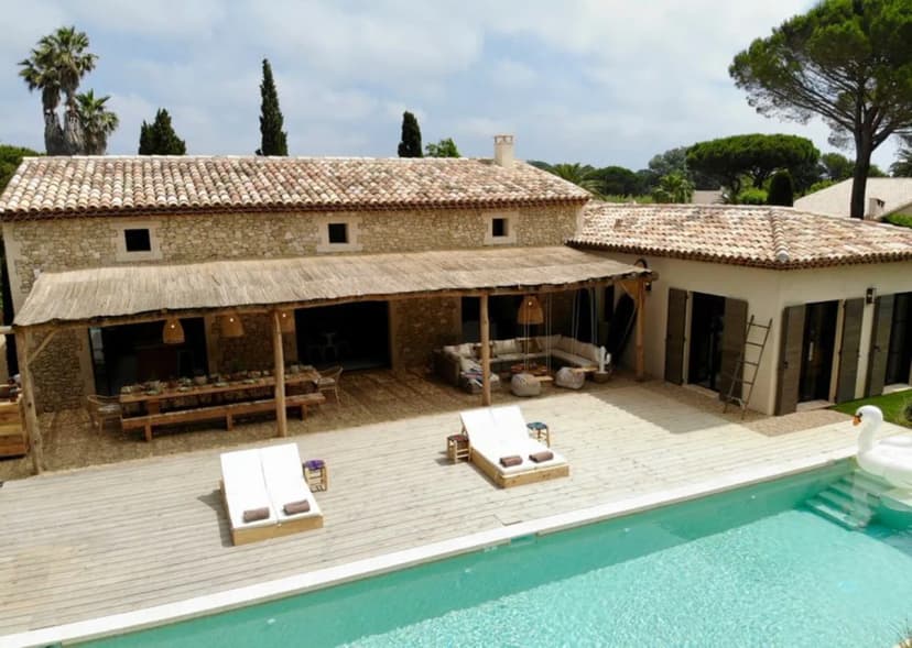Superb Elegant Villa with Incredible Luxury