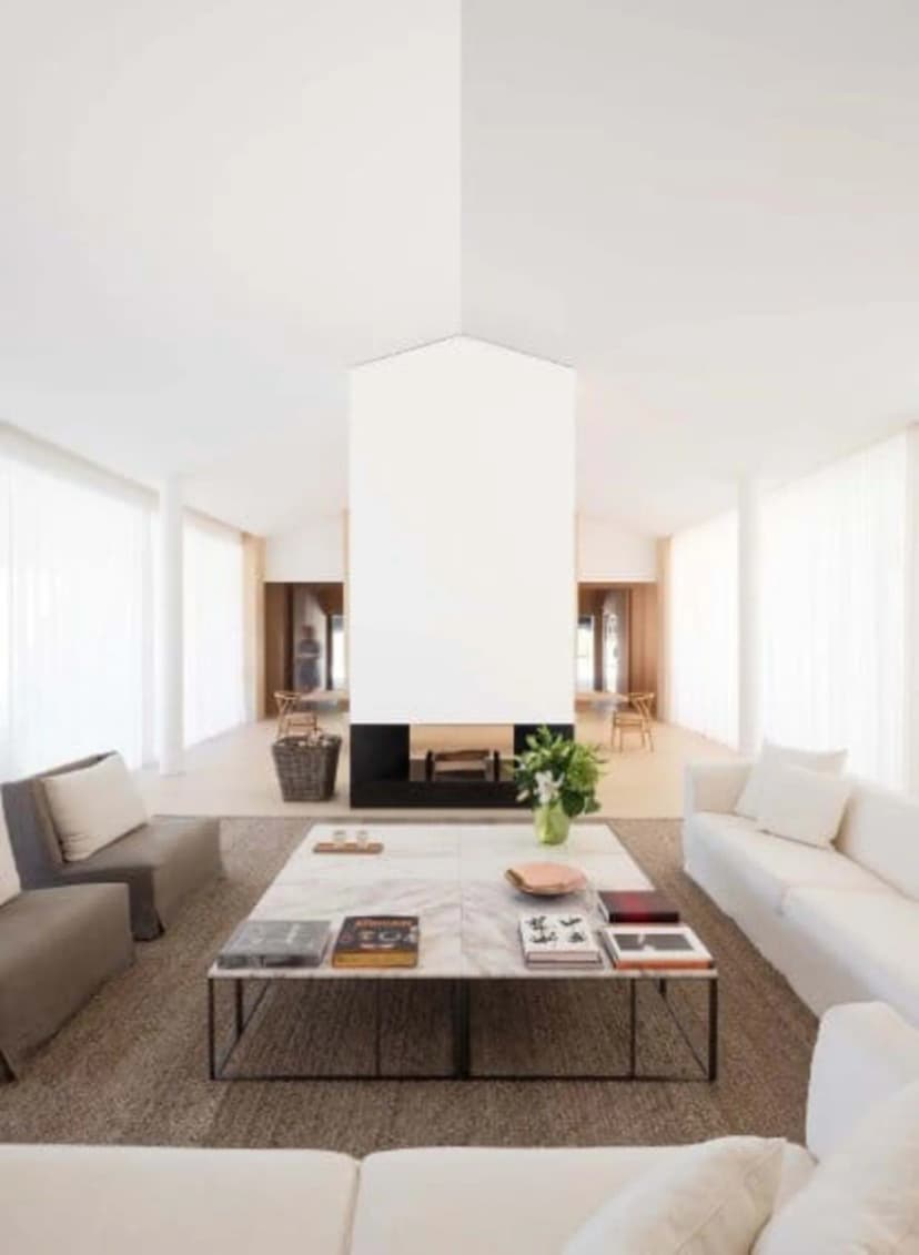 Outstanding Villa With Ultra-modern Design