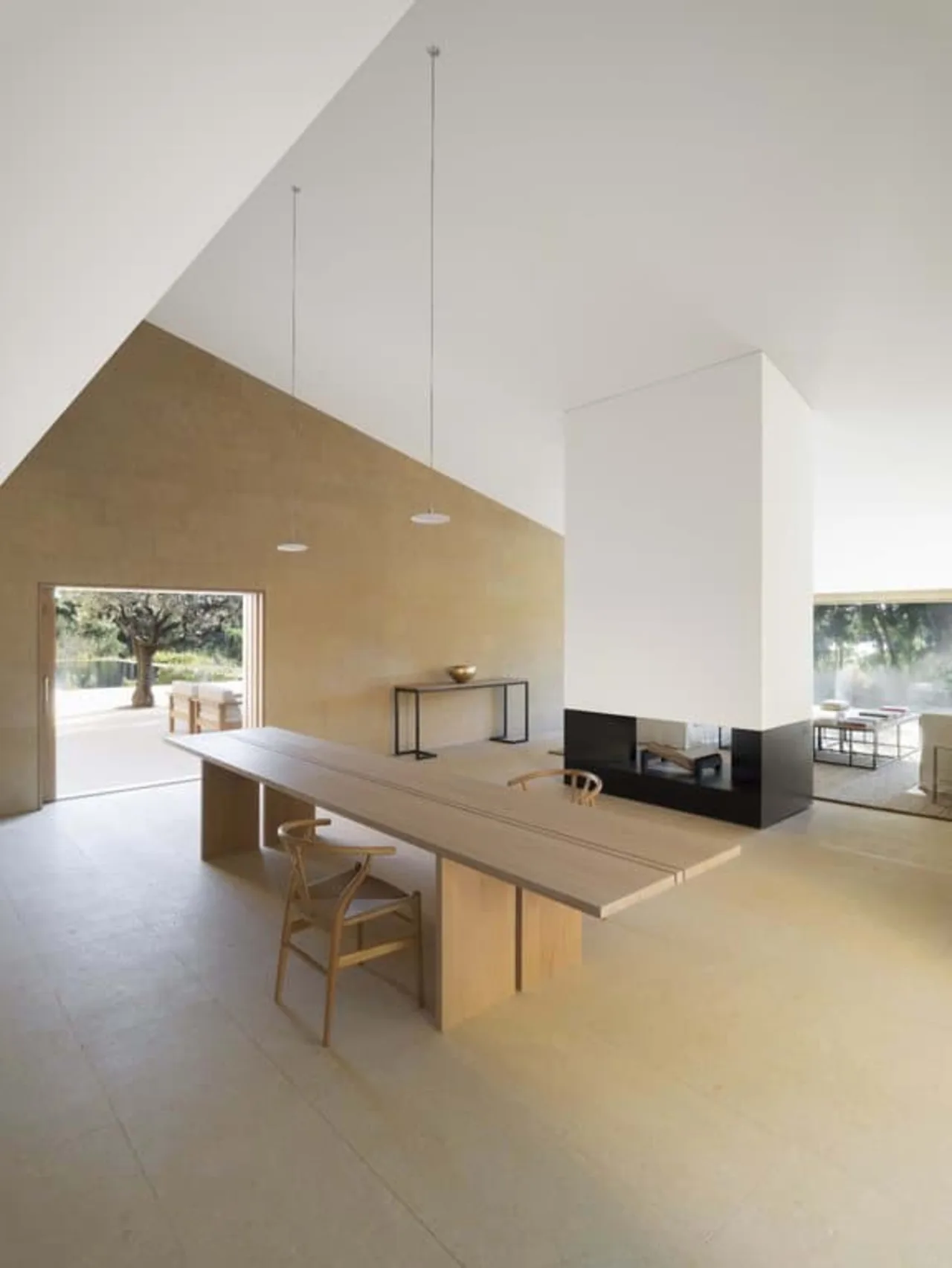 Outstanding Villa With Ultra-modern Design photo 3