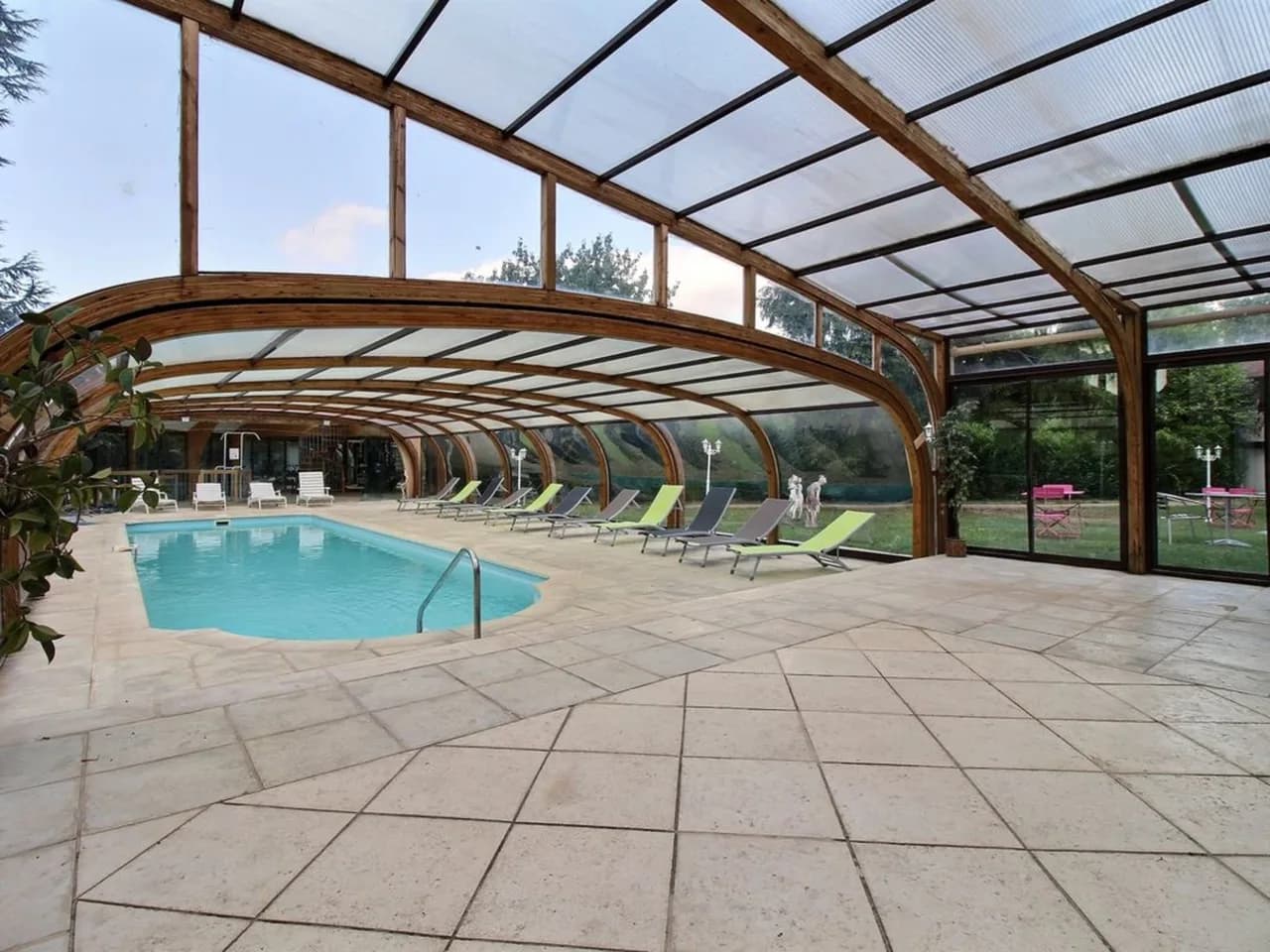 Amazing Castle with Indoor Pool photo 5