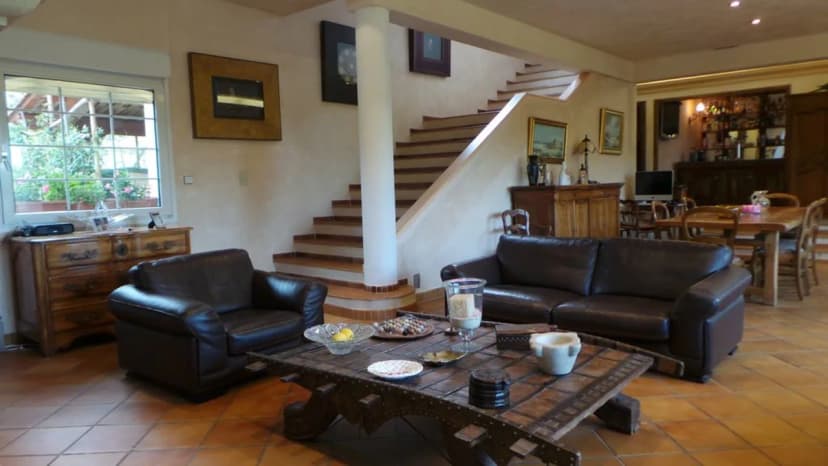 Stunning Olive Grove Villa with 4 Bedrooms