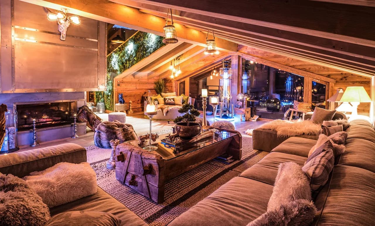 Finest Courchevel Chalet with Wide Views on the Valley photo 3