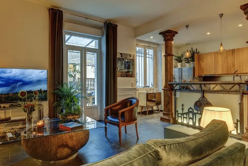 Artistic Deluxe Apartment photo 2