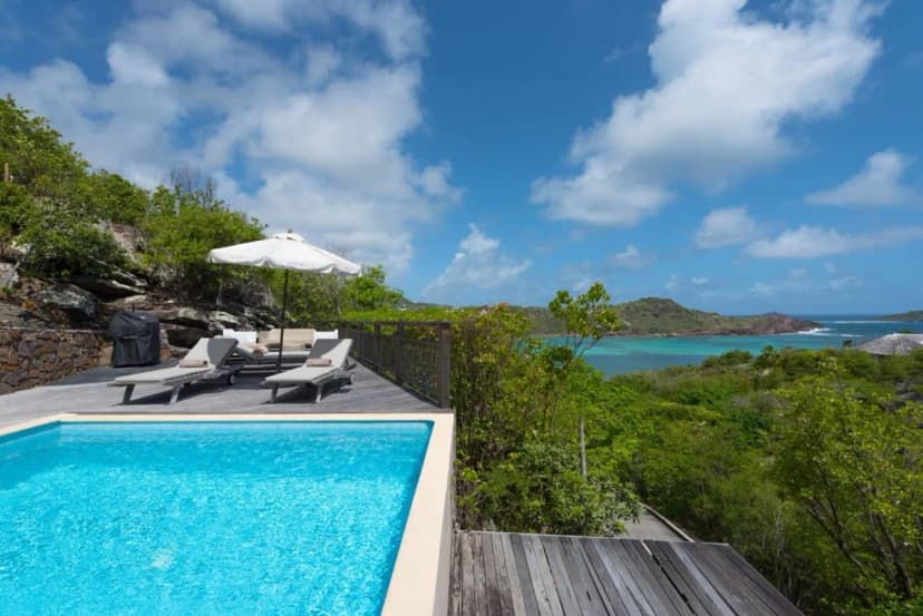 Tropical Breeze Villa in Domaine du Levant