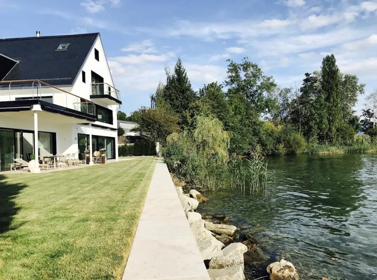 Deluxe Sunny Villa with Alps and Lake Views photo 2