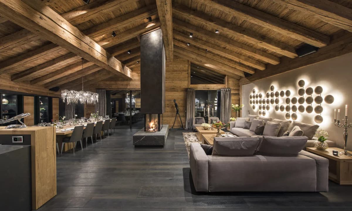 Private Collection Chalet with Exquisite Mountain Views
