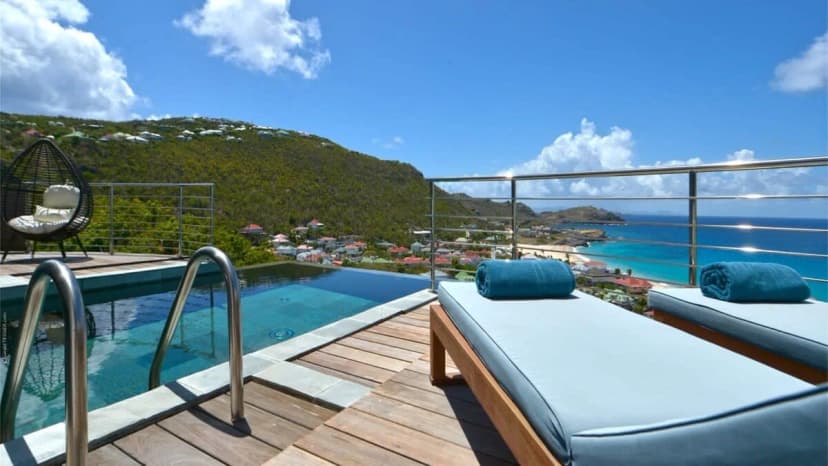 Exceptional Grand Villa on Flamands Bay