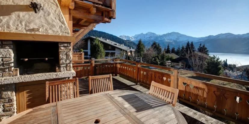 Deluxe Appeal Chalet close to Savoleyres Ski Lift
