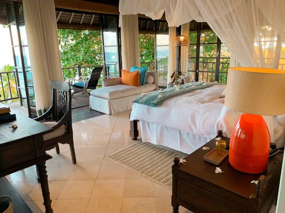 Elegant Family Villa with Ocean Views photo 4