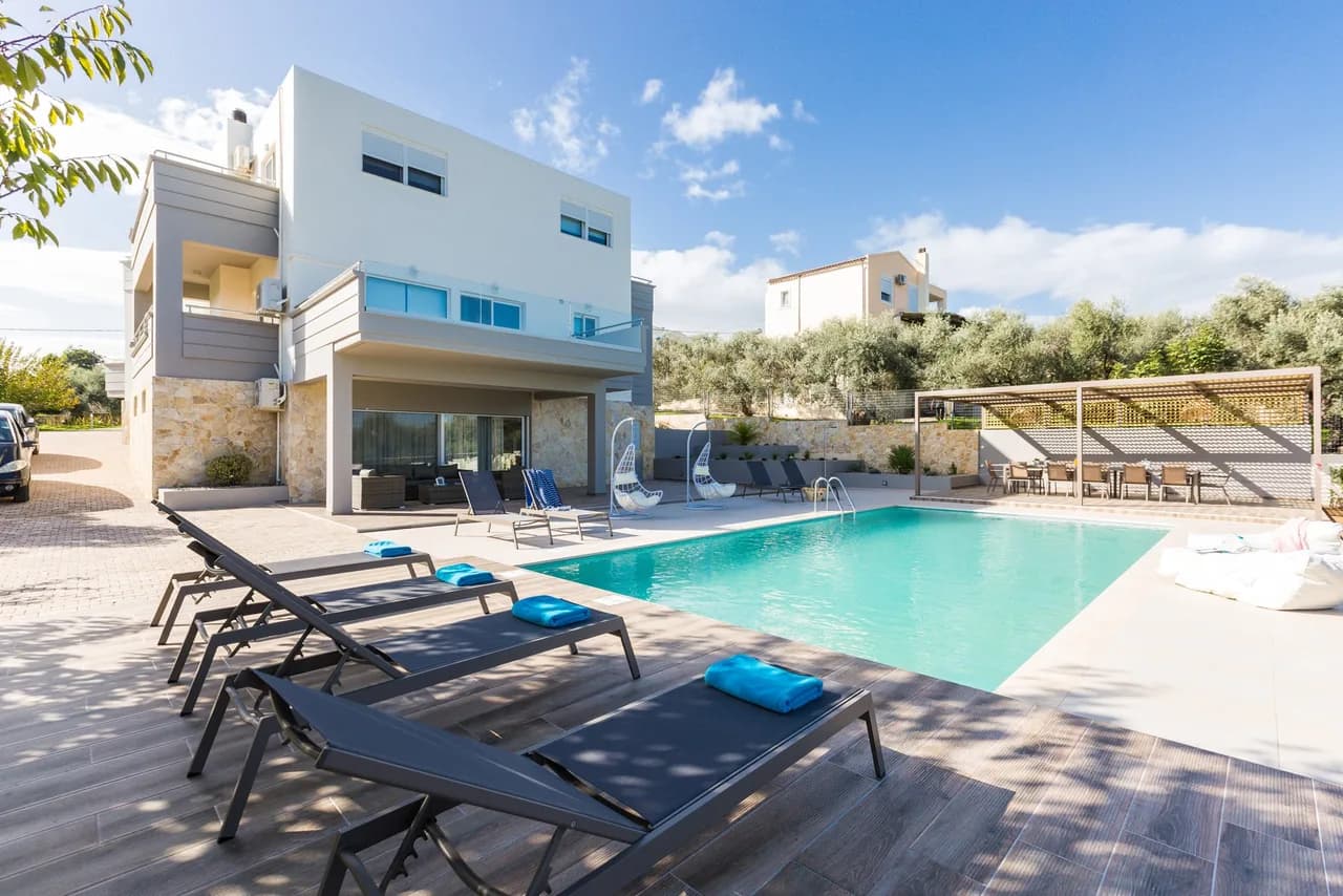 Lovely Villa Driving Distance from Beach photo 5