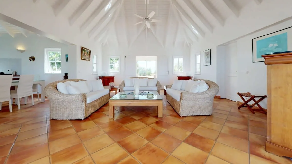 Colonial Style Villa in the Scenic Hillsides photo 2