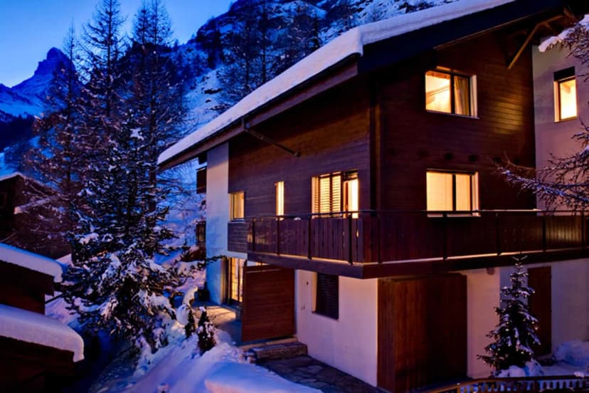 Vintage Swiss Chalet with East Access to Slopes