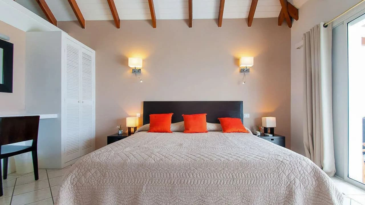Rustic Romantic Villa with Lovely Ocean Views photo 3