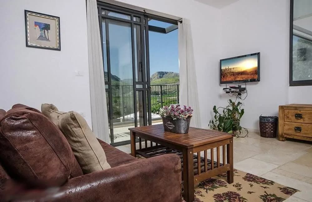 Deluxe Tower 6 BR Villa in Amazing Town of Midgal photo 5
