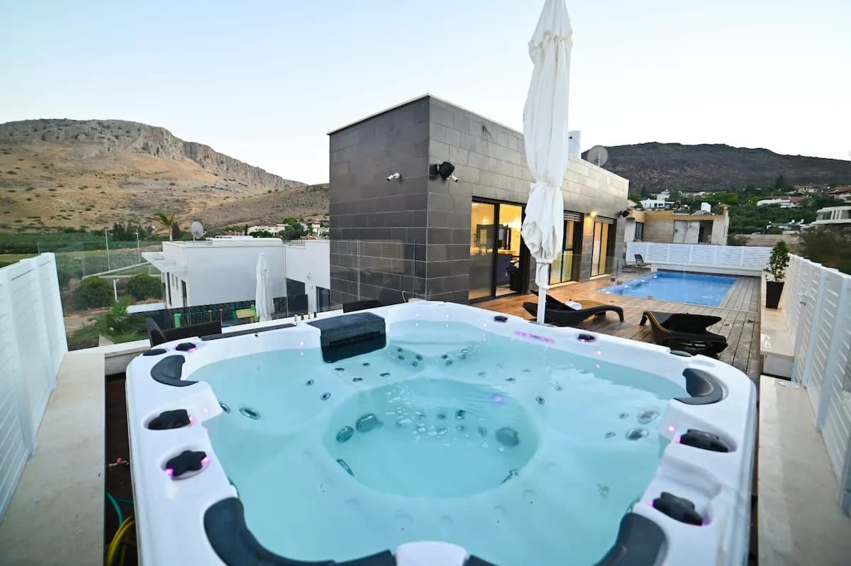 Top Summer Holiday Villa with Pool & Hot Tub photo 2