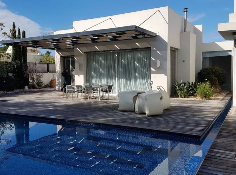 Big Luxurious Two Story Villa in Coast Line