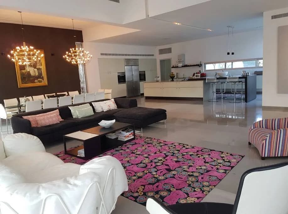 Big Luxurious Two Story Villa in Coast Line photo 2