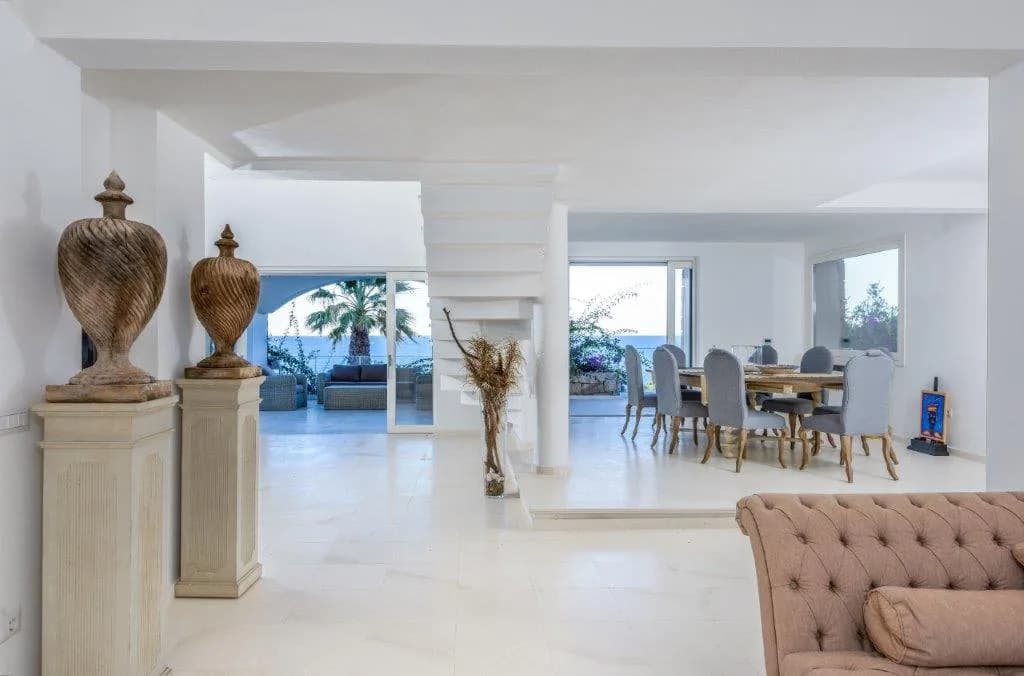 Outstanding Villa with Wide Sea View photo 2