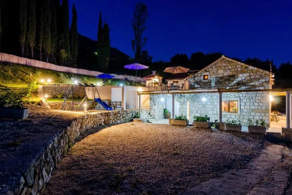 Brilliant Rays Villa with Sun Terrace and Pool photo 5