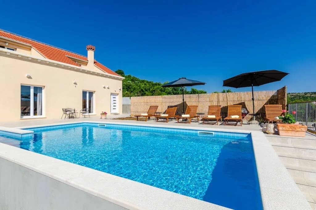 Finest Villa in Cavtat near Two Beaches photo 2