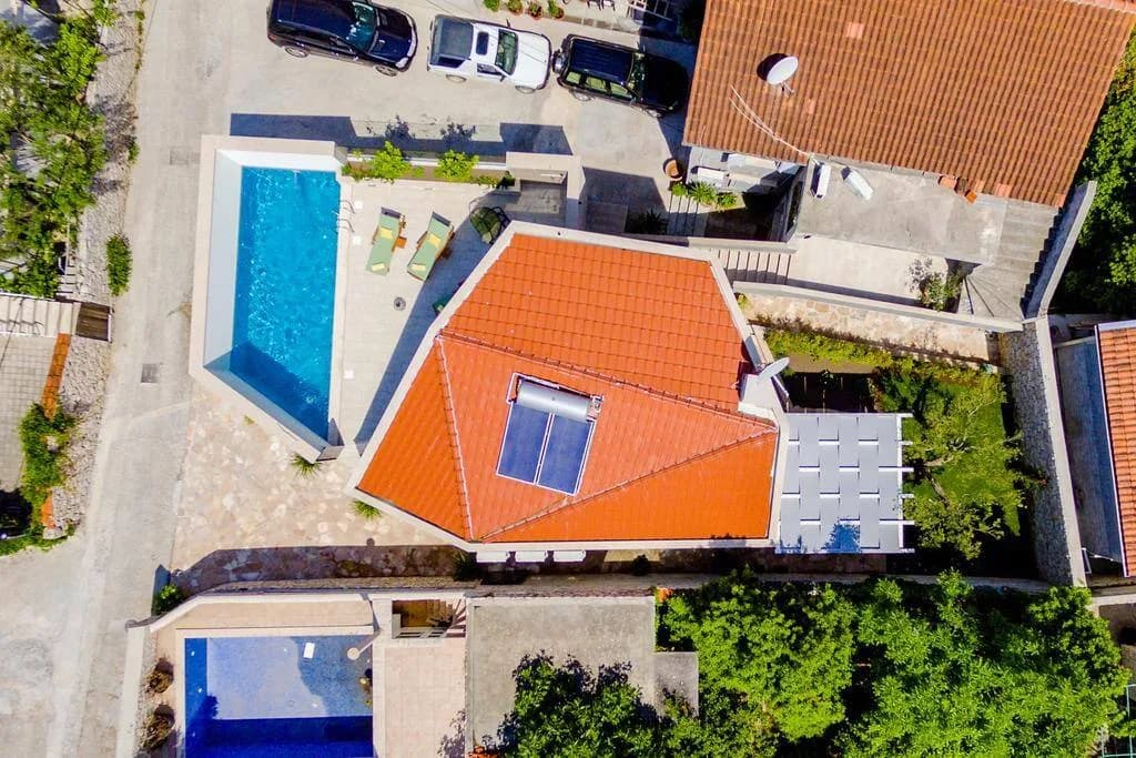Queen of Pearls Villa in Sutivan with Deluxe Pool photo 2