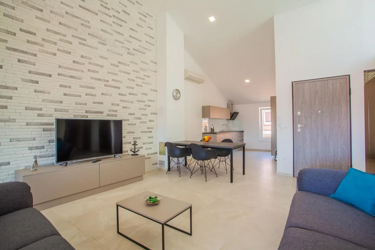 City Views Apartment Near Grabar Beach photo 2