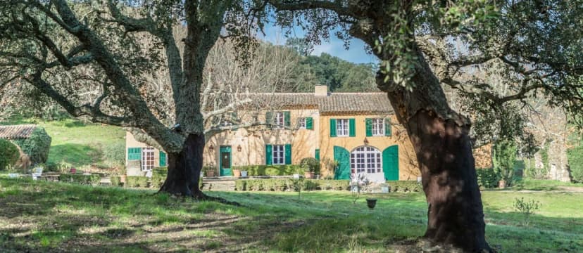 9th C. ProvenCal Villa, an Oasis of Peace CLose to the Beach