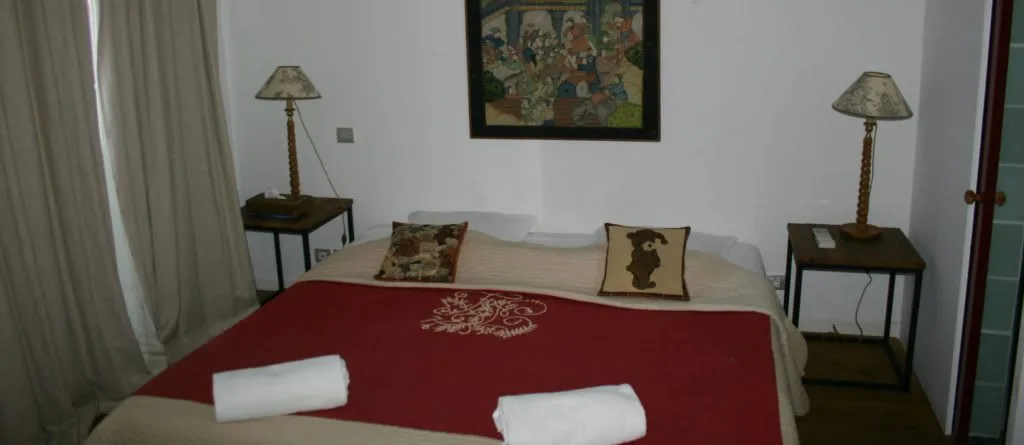 Lovely house with Private Mooring, Ideally Located photo 5