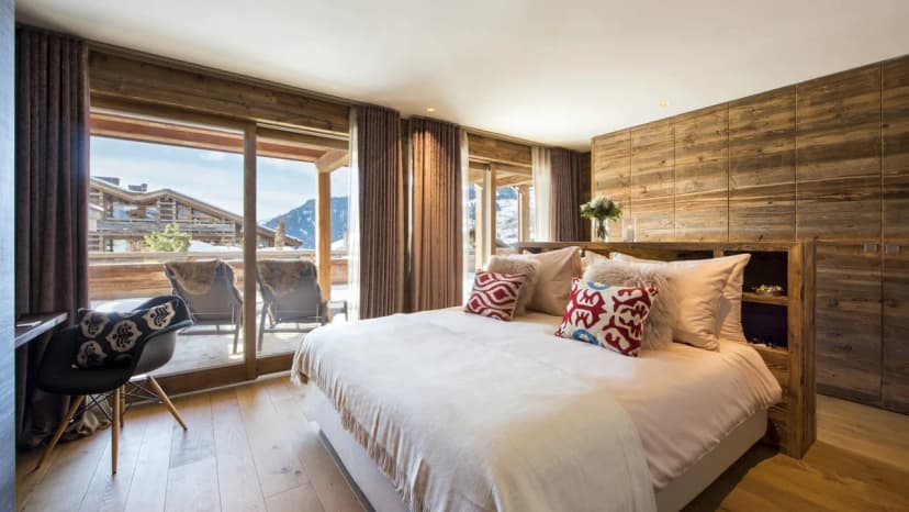 An Amazing Ski-In, Ski-Out Chic Penthouse