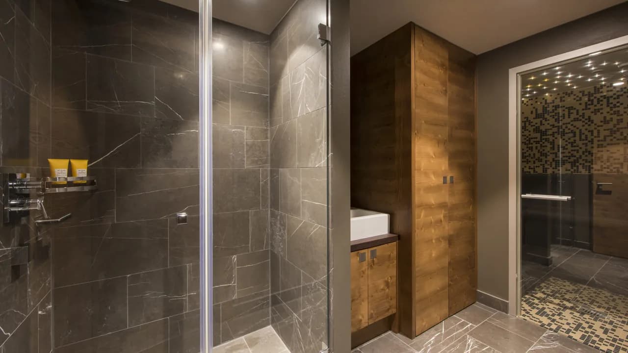 Chic Ski-in, Ski-out Penthouse in Verbier photo 5