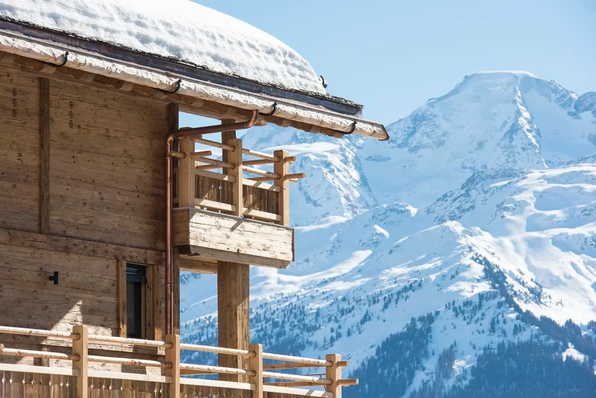 Luxury 5-Bedroom Chalet with Spa and Pool photo 2
