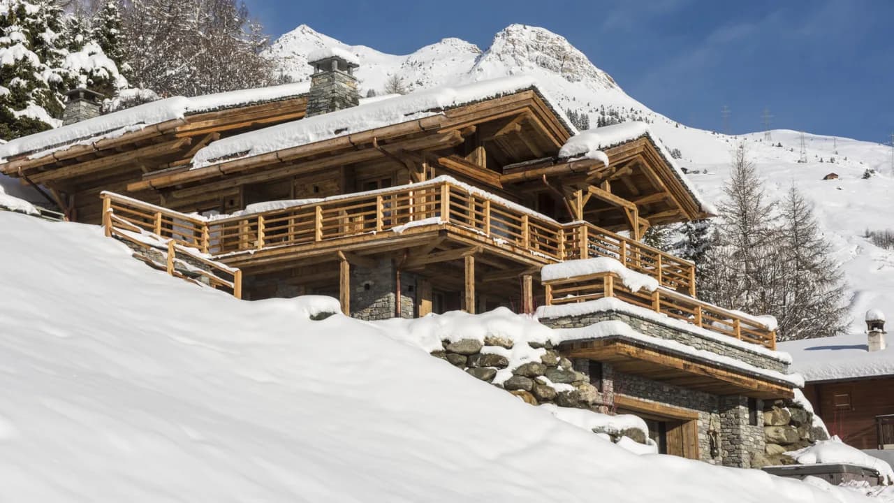 Ultra-Luxurious Chalet with Private Spa and Jacuzzi photo 2