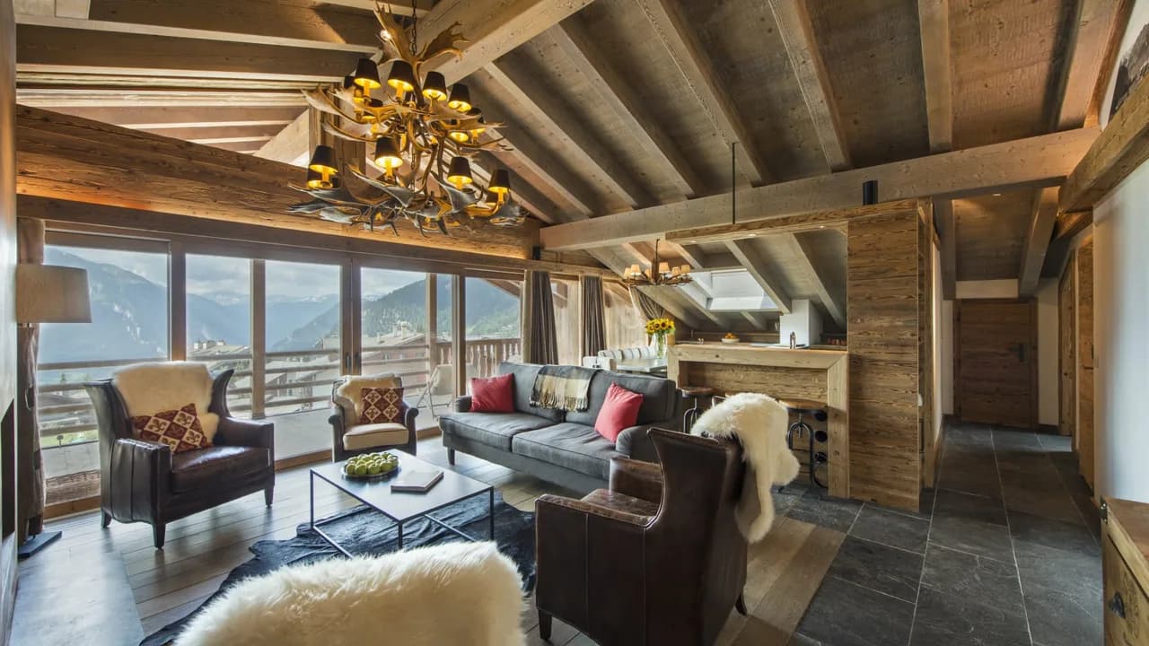 Charming Duplex Close to Main Medran Lift