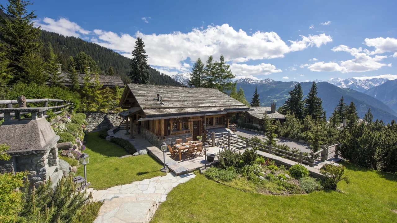 Traditional Alpine Home with Outdoor Hot Tub photo 2