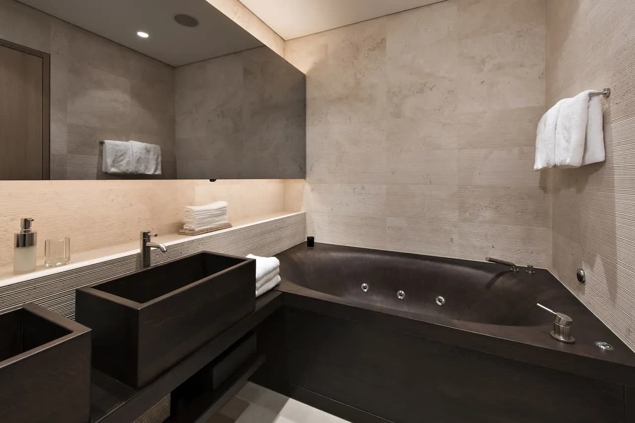 All Access Apartment in a Very Ideal Location photo 4