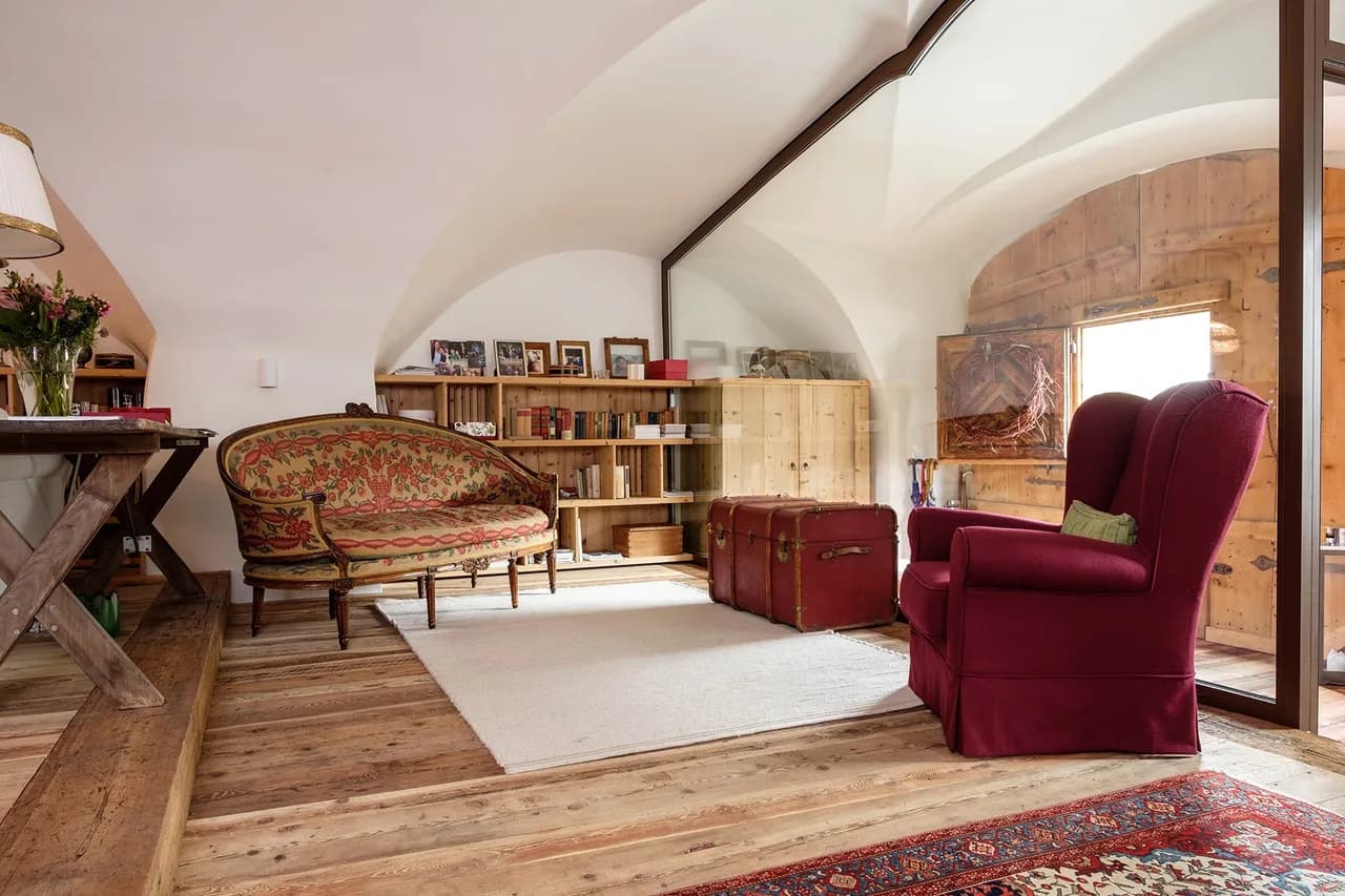 Cultured Apartment in the Old Town Centre photo 3