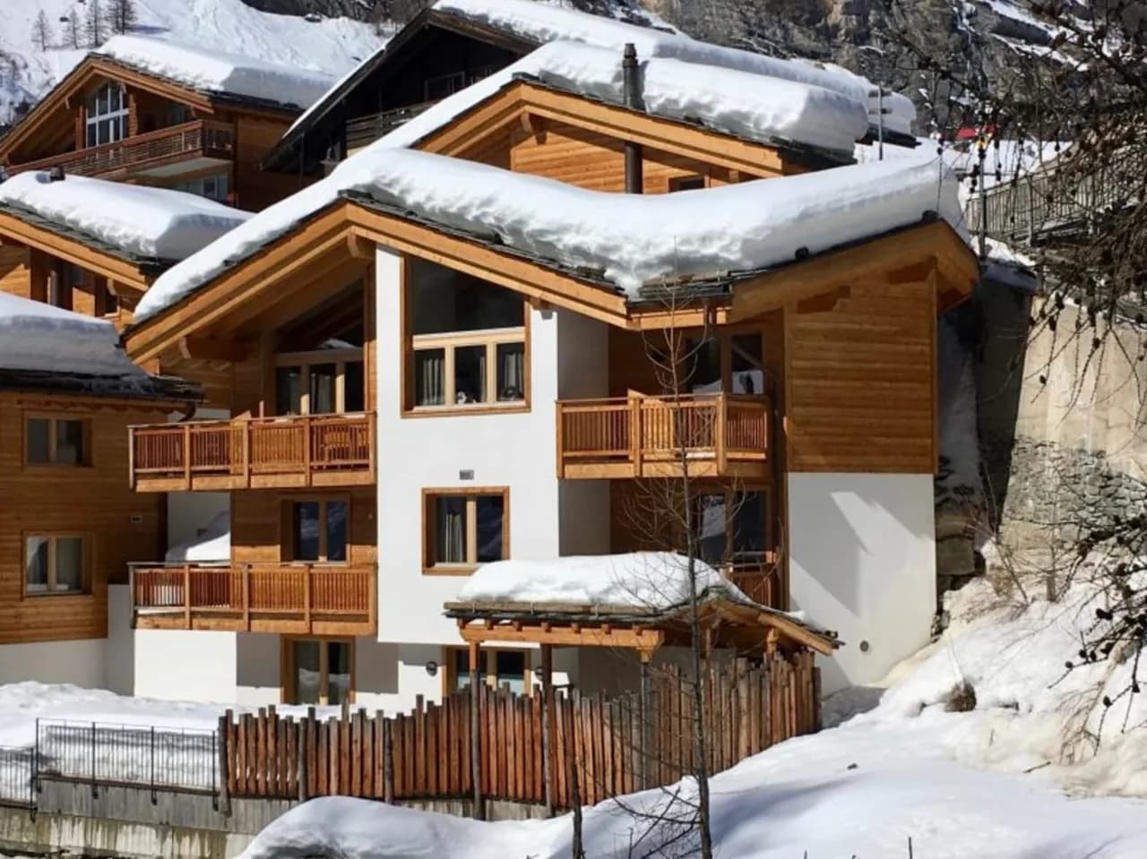 Ideally Located High Class Diamond Chalet