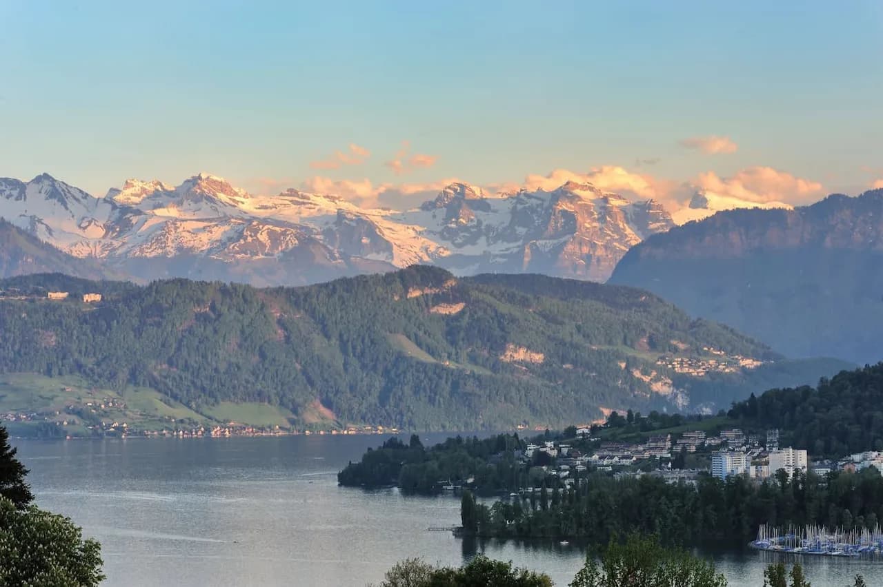 Swiss Luxurious Holiday Villa with Mountains View photo 2