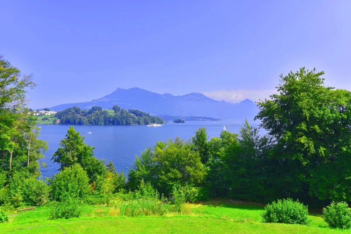 Cozy Lake Villa with Calming Terrace photo 3