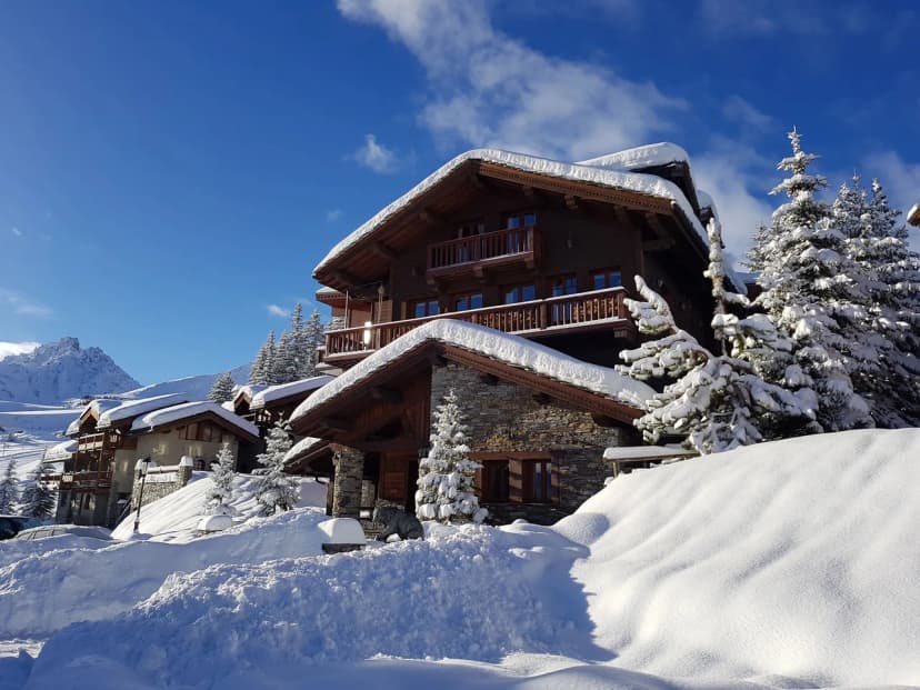 Deluxe Chalet with Wonderful Amenities