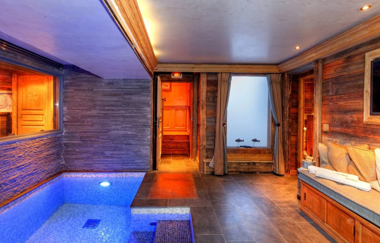 Deluxe Chalet with Wonderful Amenities photo 4