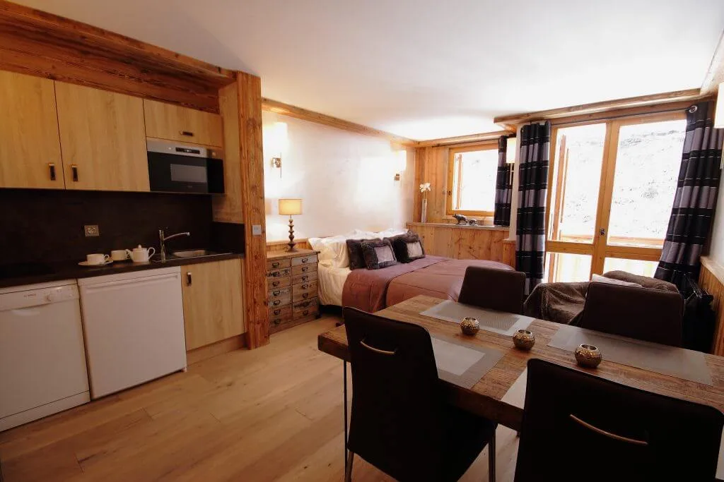 Prestige Opal Chalet with Direct Access to Slopes photo 5
