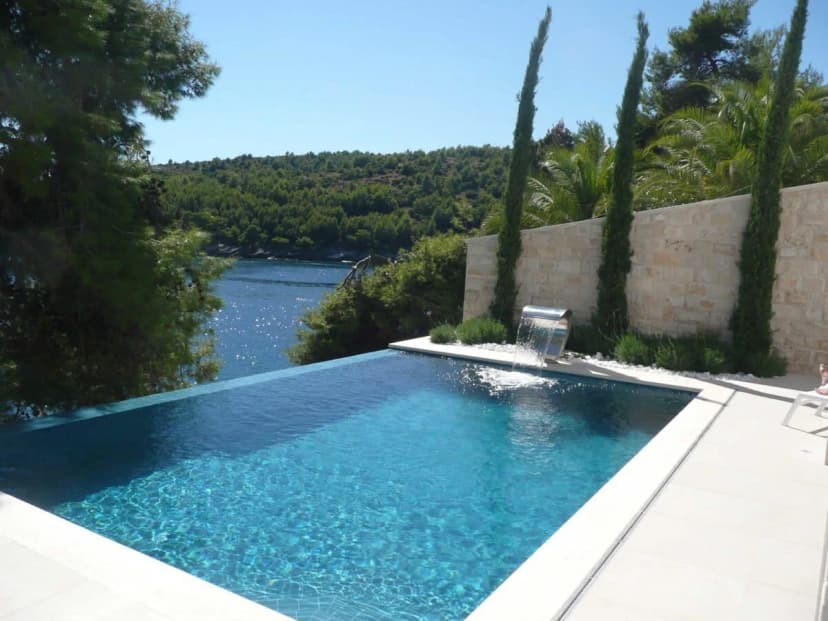 First Rate Villa with Remarkable Furnishings