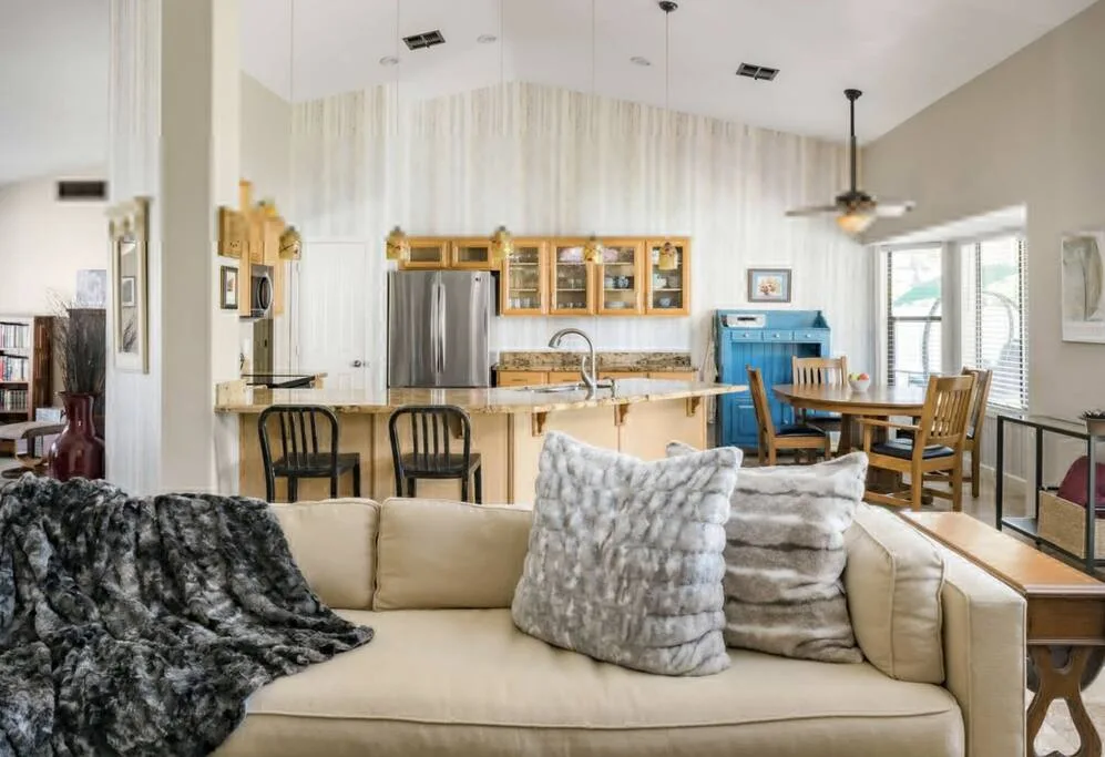 Most Recommended Home near Beautiful Lakes photo 2