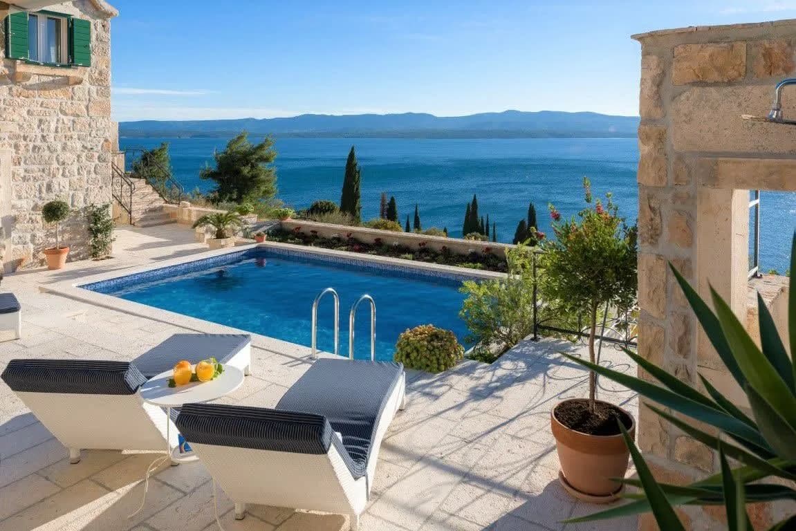 Enticing Sunset Villa With Magnificent Sea ViewS photo 2