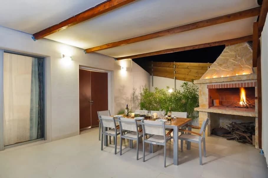 Exquisite Modern Villa in the Quiet Bay of Bobovisca photo 4