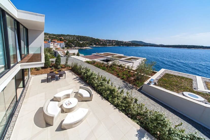 Prestige Villa With Big Indoor Swimming Pool
