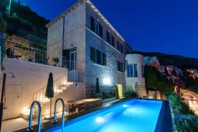Luxurious Pool Villa with Sea Views