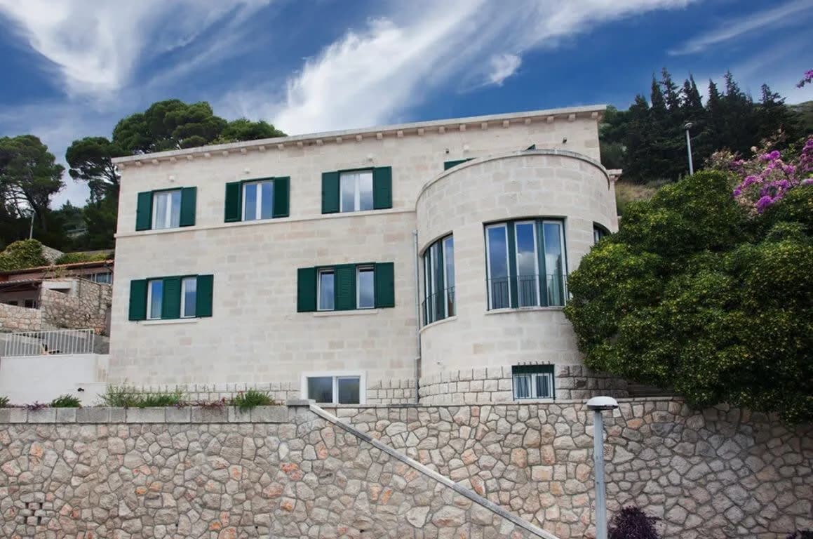 Luxurious Pool Villa with Sea Views photo 4
